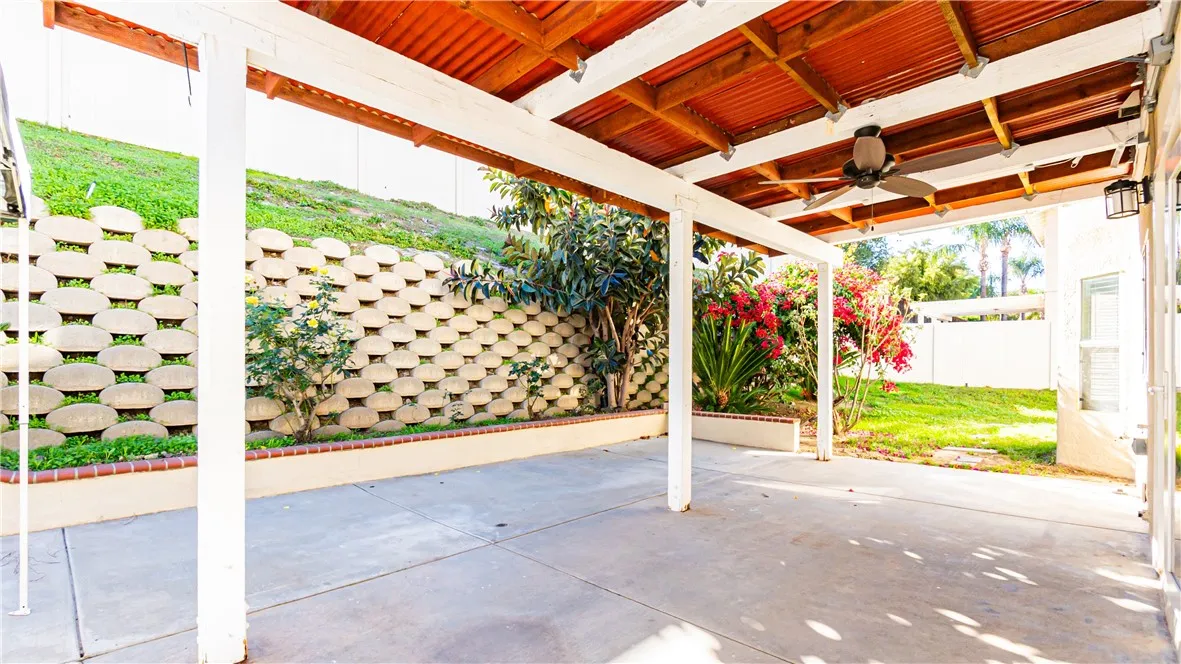 680 Avenida Terrazo, Corona, California 92882 home-pic-28